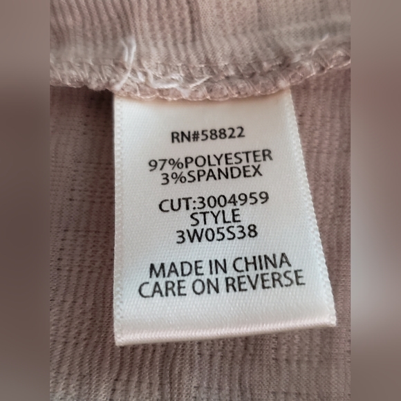 Max Studio Waffle Knit Top - Picture 6 of 8